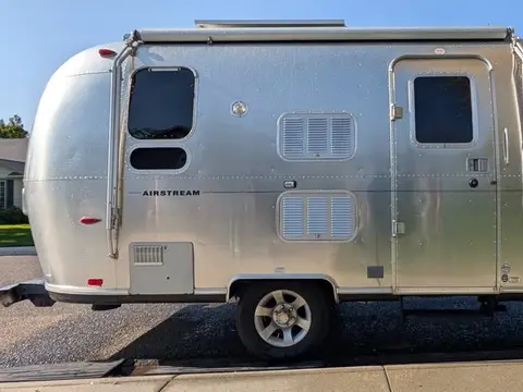2009 Airstream Flying Cloud — photo 2