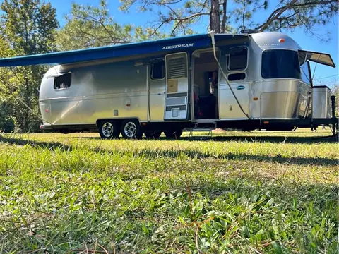 2002 Airstream Classic 30 ft — photo 1