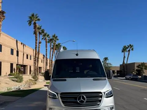 2025 Airstream Interstate GT e TB — photo 3