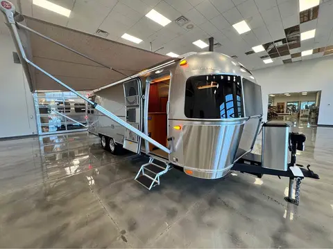 2027 Airstream Frank Lloyd Wright Limited — photo 1
