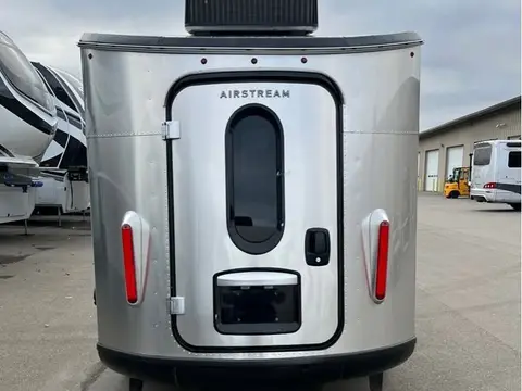 2017 Airstream Basecamp — photo 5