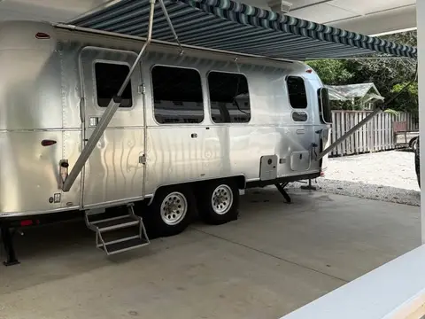 2024 Airstream International — photo 5