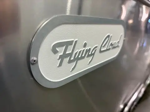 2026 Airstream Flying Cloud Bunk Twin — photo 5