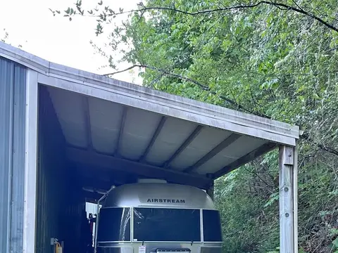 2024 Airstream Flying Cloud 25' RB Twin 25 ft — photo 1