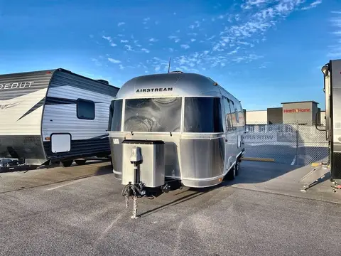 2019 Airstream Flying Cloud 23CB — photo 1