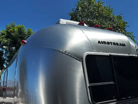 2017 Airstream Bambi 16RB — photo 4