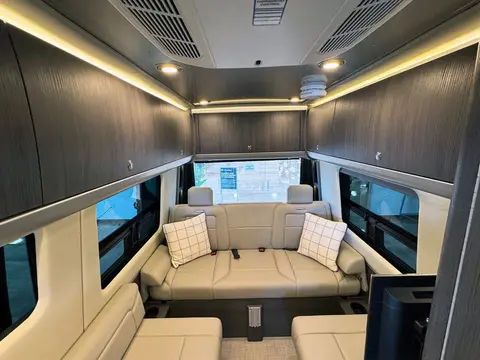 2025 Airstream Interstate GT e — photo 5