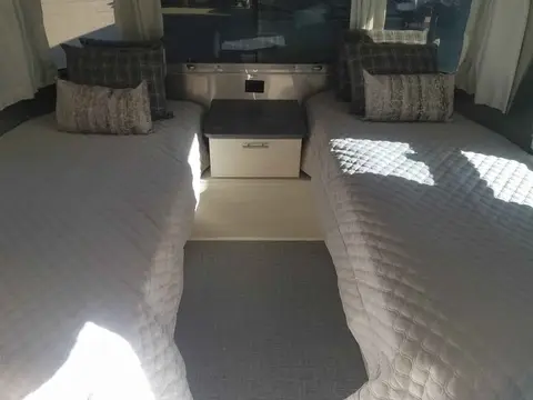 2024 Airstream Flying Cloud — photo 4