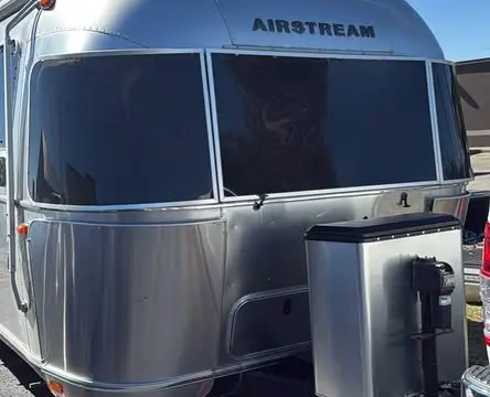 2023 Airstream Flying Cloud — photo 5