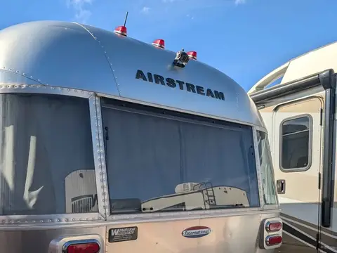 2017 Airstream International Signature — photo 3