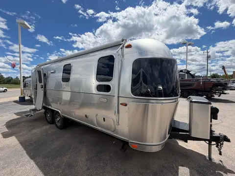 2026 Airstream Tradewind 25FB — photo 2