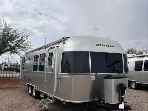 2026 Airstream Classic 28RBQ — photo 1