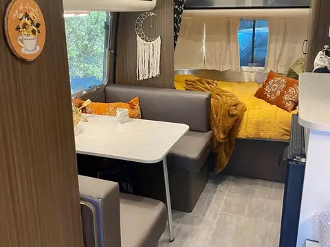 2020 Airstream Caravel 20FB — photo 3