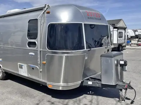 2014 Airstream International Serenity 25FB — photo 1