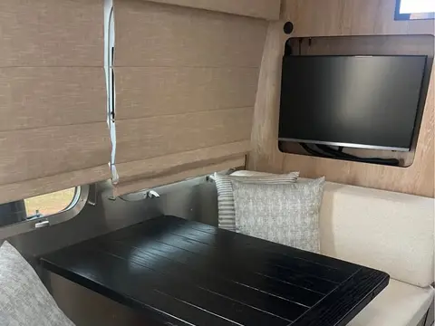 2025 Airstream Pottery Barn 28RB — photo 5
