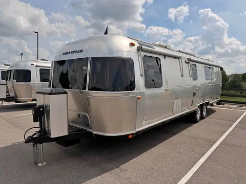 2020 Airstream Classic 33FBQ — photo 1