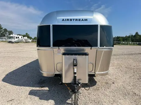 2022 Airstream Flying Cloud 27FBT Bunk — photo 2