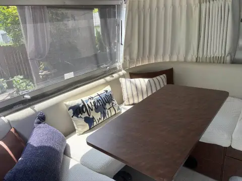 2021 Airstream Globetrotter 27’ FBT 27 ft — photo 2