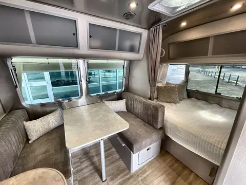 2025 Airstream Caravel 20FB — photo 4