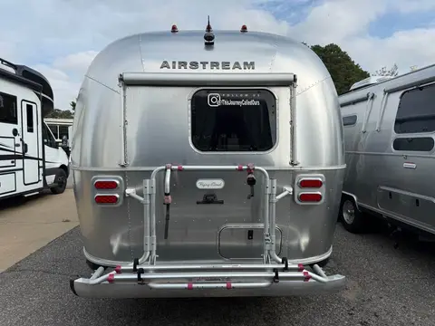 2021 Airstream Flying Cloud 30FB Bunk; — photo 4