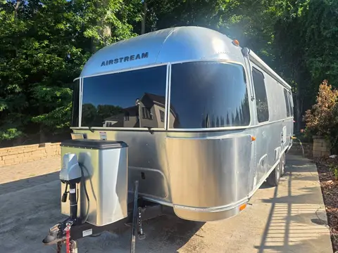 2019 Airstream Flying Cloud 25FB — photo 5