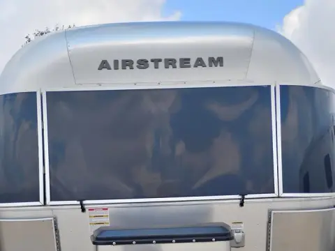 2016 Airstream Flying Cloud — photo 2