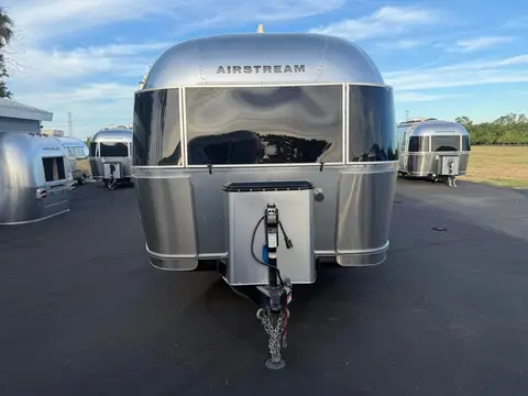 2021 Airstream Globetrotter — photo 2