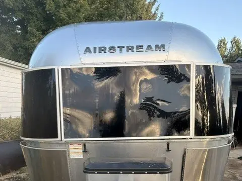 2016 Airstream Flying Cloud — photo 2