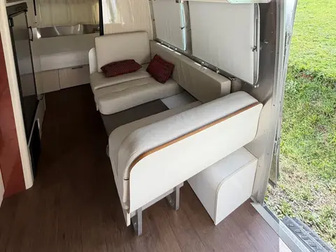 2016 Airstream International Serenity — photo 3