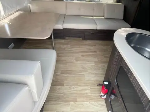 2019 Airstream Flying Cloud 27FB — photo 3