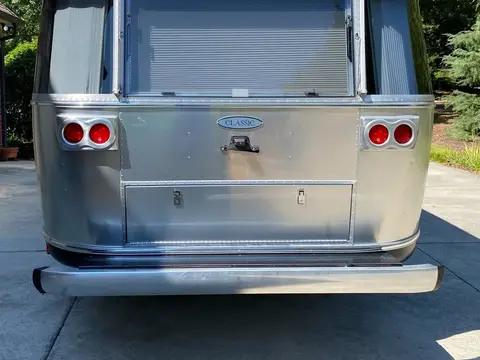 2018 Airstream Classic 30RBQ — photo 4