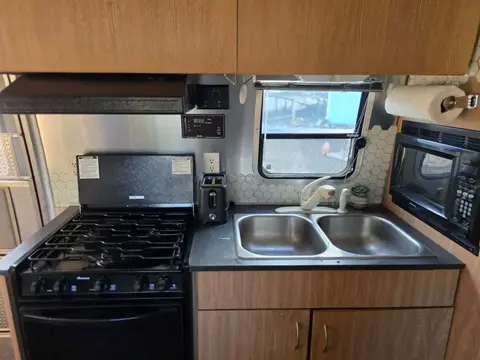 2003 Airstream Safari 25 ft — photo 5