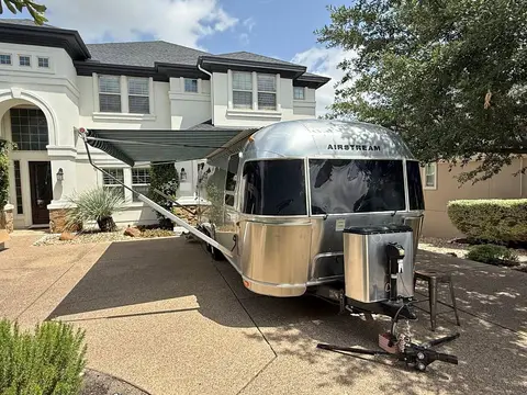 2021 Airstream International 27FBQ — photo 1