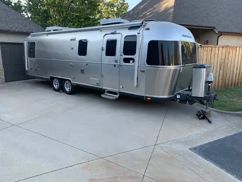 2016 Airstream Classic — photo 5