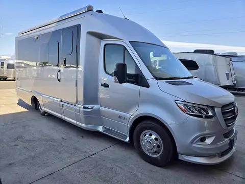 2025 Airstream Atlas — photo 1