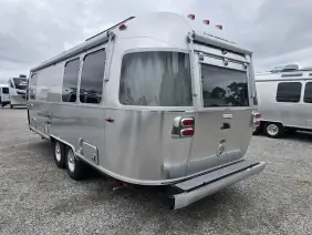 2026 Airstream International 25FB — photo 4