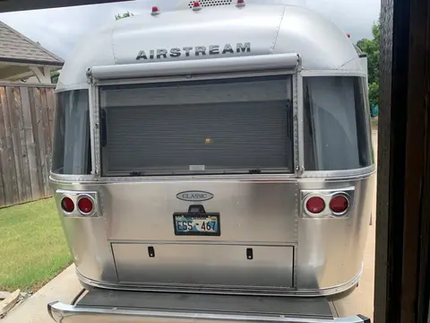 2016 Airstream Classic — photo 3