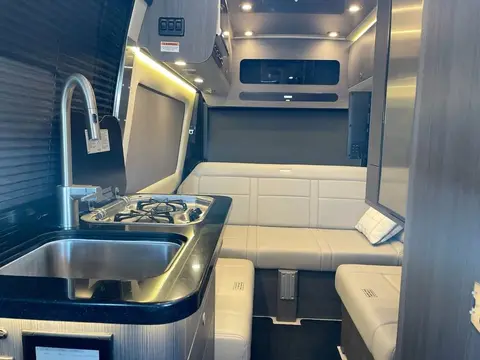 2022 Airstream Interstate 19 — photo 2