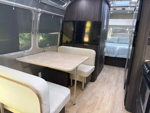 2019 Airstream International Signature — photo 5