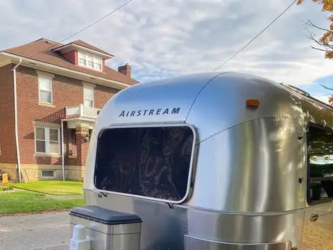 2001 Airstream Safari 25 ft — photo 2