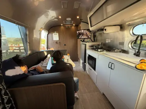 2020 Airstream Caravel 22FB — photo 4