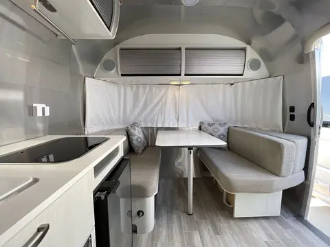 2025 Airstream Bambi 16RB — photo 5