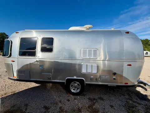2017 Airstream Sport 22FB — photo 4