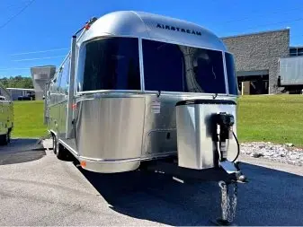 2027 Airstream International 27FQB; — photo 1
