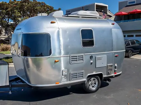 2018 Airstream Bambi 16 — photo 1