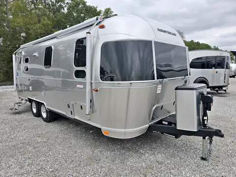 2026 Airstream International 25FB — photo 1
