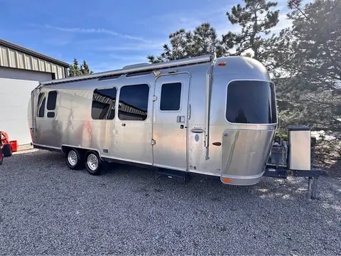 2008 Airstream Safari International 28 ft — photo 1