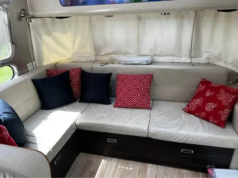 2016 Airstream International 30 ft — photo 5