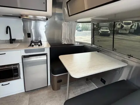 2024 Airstream Caravel 16RB — photo 4