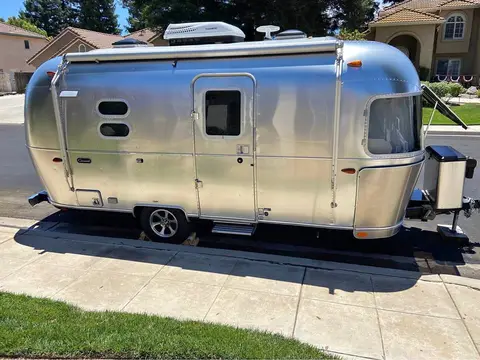 2021 Airstream Caravel FB — photo 1